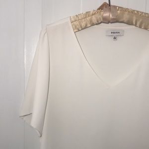 Amazing, white cropped Babaton top!
